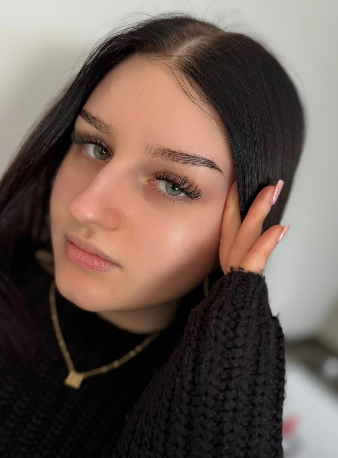Wimpernverlängerung Classic Hybrid Volumen Extensions
